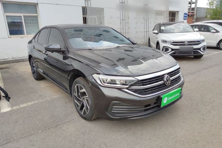 Used Volkswagen Sagitar 2026 Model 30 Million Units Selected 300TSI DSG Surpassing Edition Front Right 45 Deg