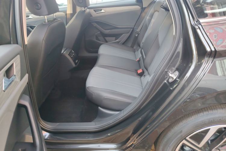 Used Volkswagen Sagitar 2026 Model 30 Million Units Selected 300TSI DSG Surpassing Edition Interior 2
