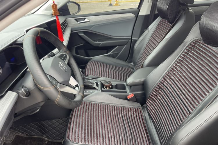 Used Volkswagen Sagitar 2026 Model 30 Million Units Selected 300TSI DSG Surpassing Edition Interior 5