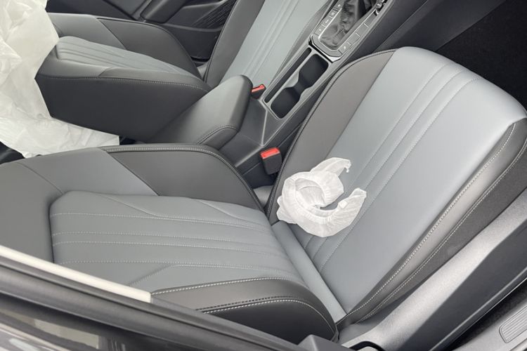 Used Volkswagen Sagitar 2026 Model 30 Million Units Selected 300TSI DSG Surpassing Edition Interior 9