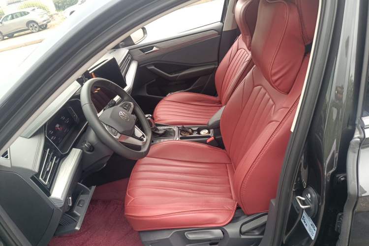Used Volkswagen Sagitar 2026 Model 30 Million Units Selected 300TSI DSG Surpassing Edition Left Front Seat