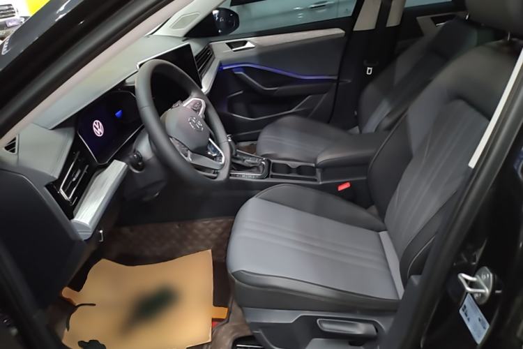 Used Volkswagen Sagitar 2026 Model 30 Million Units Selected 300TSI DSG Surpassing Edition Left Front Seat