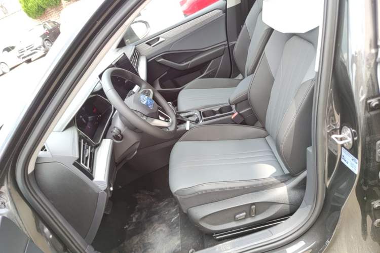 Used Volkswagen Sagitar 2026 Model 30 Million Units Selected 300TSI DSG Surpassing Edition Left Front Seat