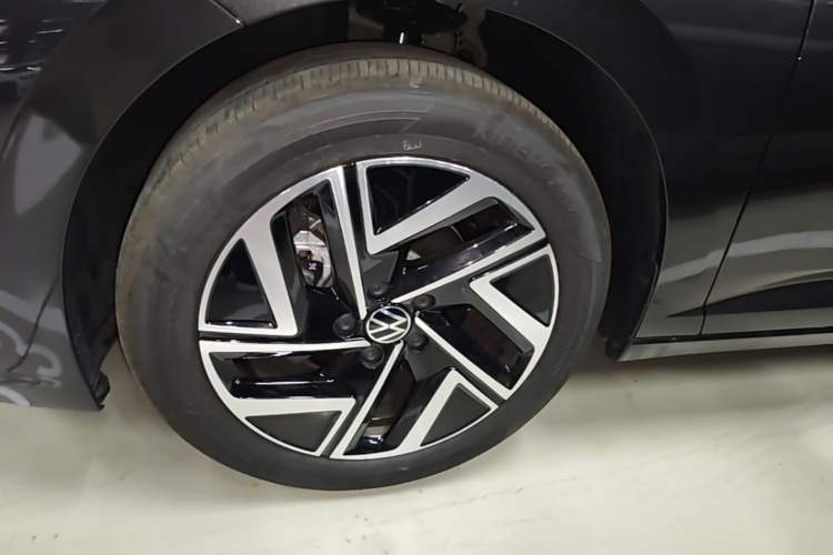 Used Volkswagen Sagitar 2026 Model 30 Million Units Selected 300TSI DSG Surpassing Edition Left Front Wheel Hub