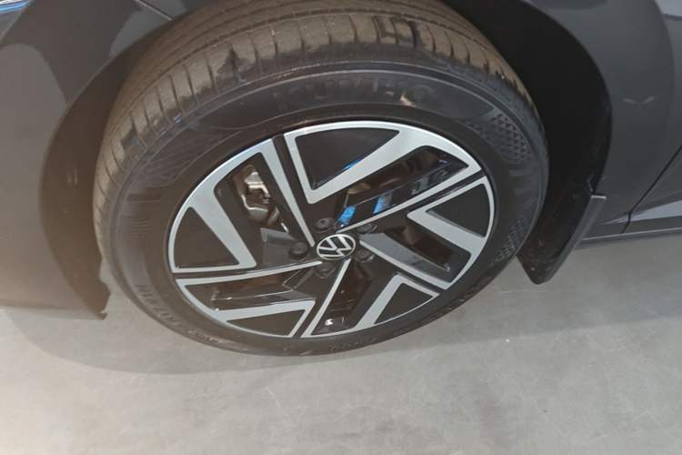 Used Volkswagen Sagitar 2026 Model 30 Million Units Selected 300TSI DSG Surpassing Edition Left Front Wheel Hub