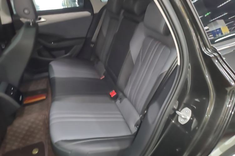 Used Volkswagen Sagitar 2026 Model 30 Million Units Selected 300TSI DSG Surpassing Edition Left Rear Seat