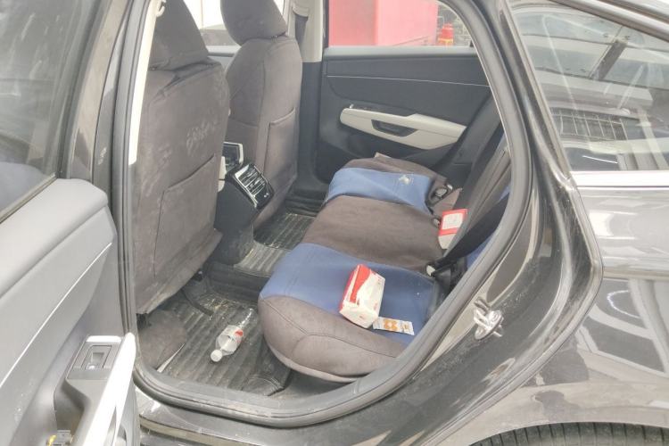 Used Volkswagen Sagitar 2026 Model L 300TSI DSG Elite Version Left Rear Seat