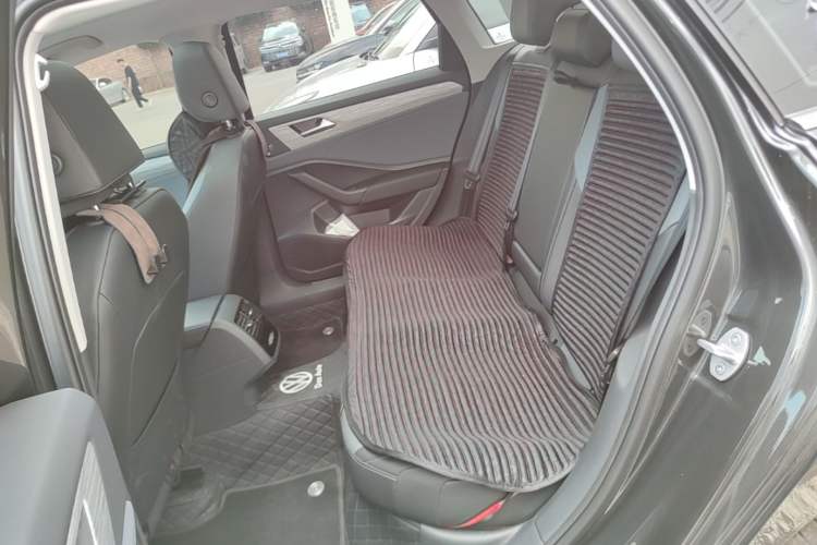 Used Volkswagen Sagitar 2026 Model 30 Million Units Selected 300TSI DSG Surpassing Edition Left Rear Seat