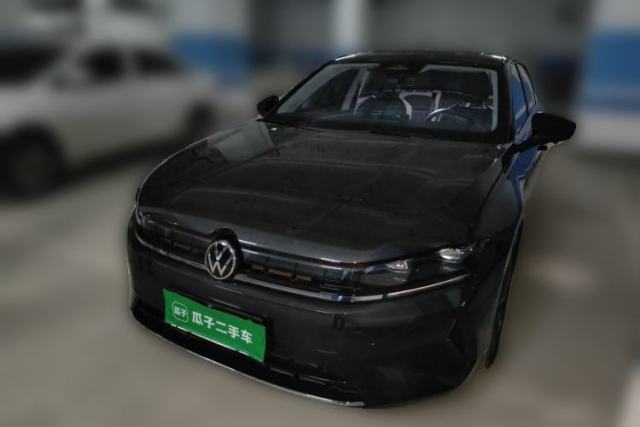 Ojetý Volkswagen Sagitar 2026 Model L 300TSI DSG Elite Version