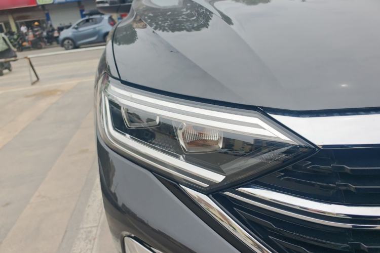 Used Volkswagen Sagitar 2026 Model 30 Million Units Selected 300TSI DSG Surpassing Edition Right Front Headlight