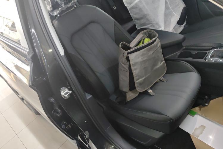 Used Volkswagen Sagitar 2026 Model 30 Million Units Selected 300TSI DSG Surpassing Edition Right Front Seat