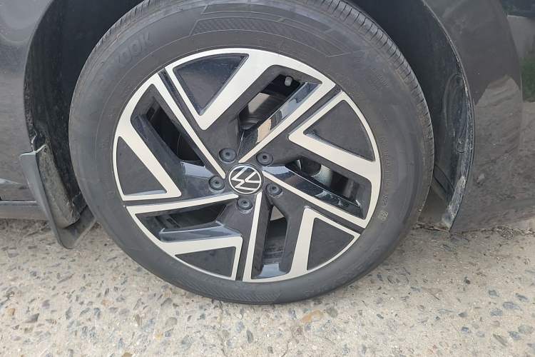 Used Volkswagen Sagitar 2026 Model, Facelifted 30 Million Units Selected Model, 300TSI DSG Beyond Edition Right Front Wheel Hub