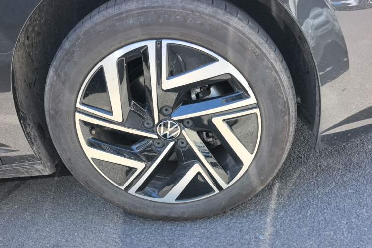 Used Volkswagen Sagitar 2026 Model 30 Million Units Selected 300TSI DSG Surpassing Edition Right Front Wheel Hub
