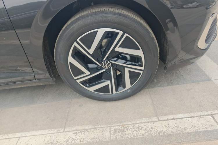 Used Volkswagen Sagitar 2026 Model 30 Million Units Selected 300TSI DSG Surpassing Edition Right Front Wheel Hub