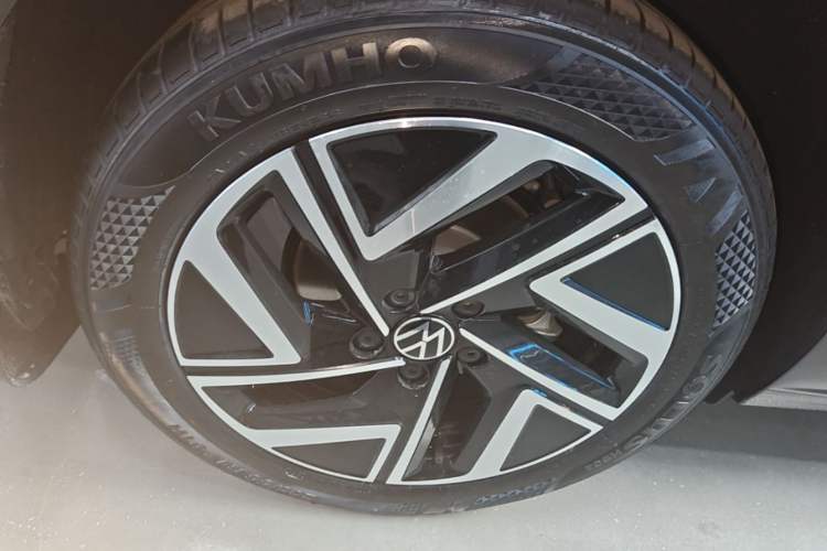 Used Volkswagen Sagitar 2026 Model 30 Million Units Selected 300TSI DSG Surpassing Edition Right Rear Wheel Hub