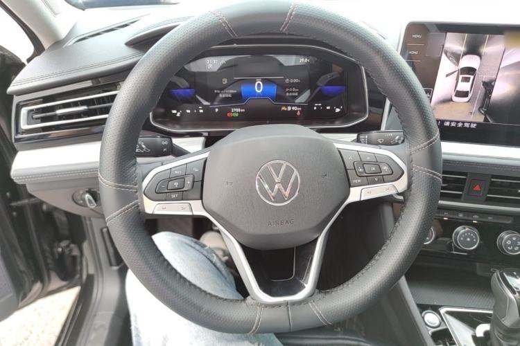 Used Volkswagen Sagitar 2026 Model 30 Million Units Selected 300TSI DSG Surpassing Edition Steering Wheel