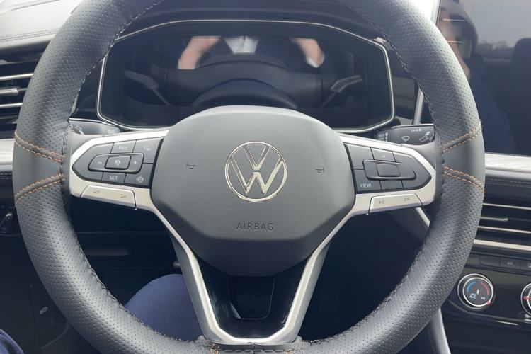 Used Volkswagen Sagitar 2026 Model 30 Million Units Selected 300TSI DSG Surpassing Edition Steering Wheel