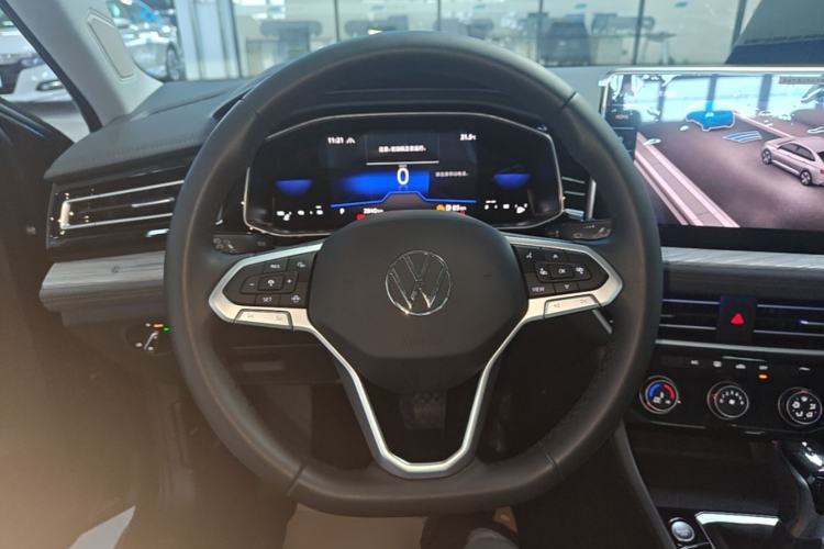 Used Volkswagen Sagitar 2026 Model 30 Million Units Selected 300TSI DSG Surpassing Edition Steering Wheel