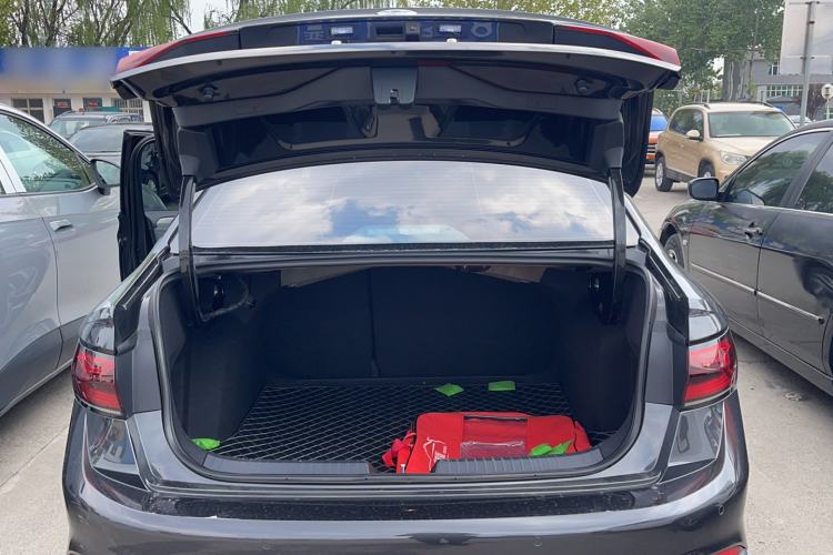 Used Volkswagen Sagitar 2026 Model 30 Million Units Selected 300TSI DSG Surpassing Edition Trunk