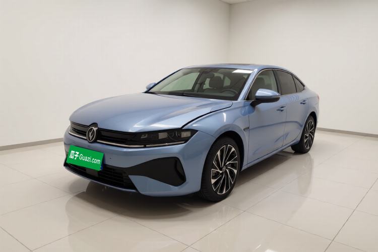 Volkswagen Sagitar 2026 Model L 300TSI DSG Luxury Version