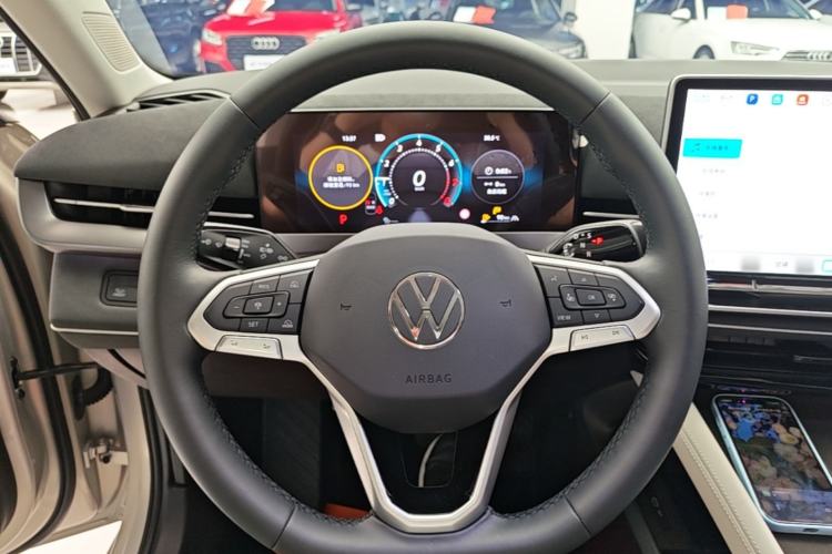Used Volkswagen Sagitar 2026 Model L 300TSI DSG Elite Version Steering Wheel