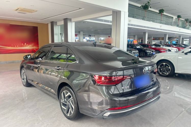 Used Volkswagen Sagitar 2026 Model 30 Million Units Selected 300TSI DSG Surpassing Edition Exterior 3