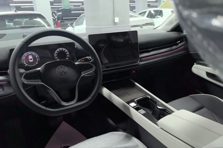 Used Volkswagen Sagitar 2026 Model L 300TSI DSG Elite Version Interior 2