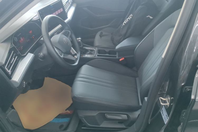Used Volkswagen Sagitar 2026 Model 30 Million Units Selected 300TSI DSG Surpassing Edition Left Front Seat