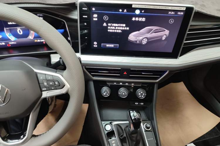 Used Volkswagen Sagitar 2026 Model 30 Million Units Selected 300TSI DSG Surpassing Edition Audio And AC Panel