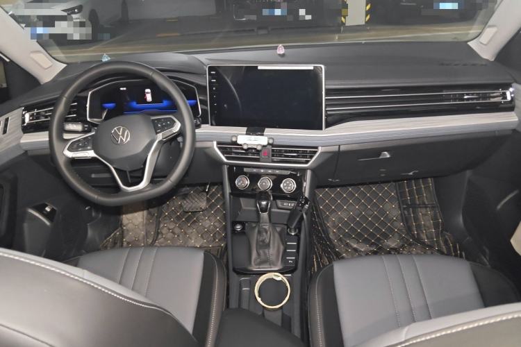 Used Volkswagen Sagitar 2026 Model 30 Million Units Selected 300TSI DSG Surpassing Edition Center Console