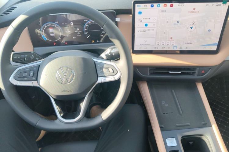 Used Volkswagen Sagitar 2026 S 300TSI Luxury Edition Center Console
