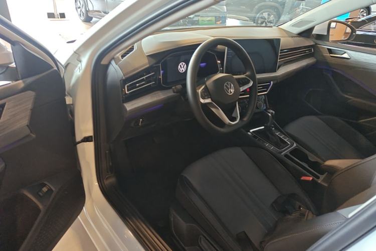 Used Volkswagen Sagitar 2026 Model 30 Million Units Selected 300TSI DSG Surpassing Edition Driver Seat
