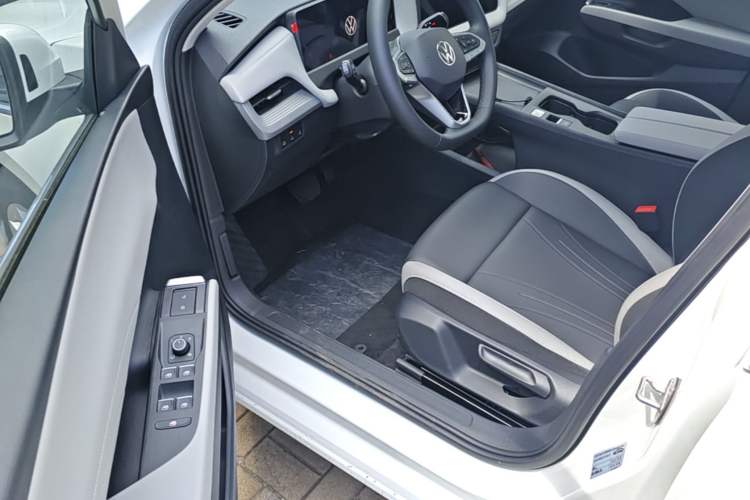 Used Volkswagen Sagitar 2026 Model S 1.5L Elite Edition Driver Seat
