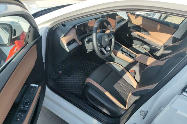 Used Volkswagen Sagitar 2026 S 300TSI Luxury Edition Driver Seat