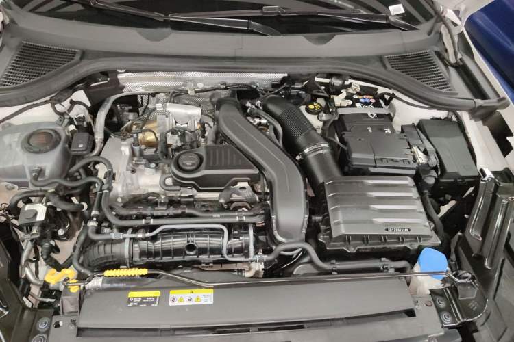 Used Volkswagen Sagitar 2026 Model L 300TSI DSG Luxury Version Engine Bay
