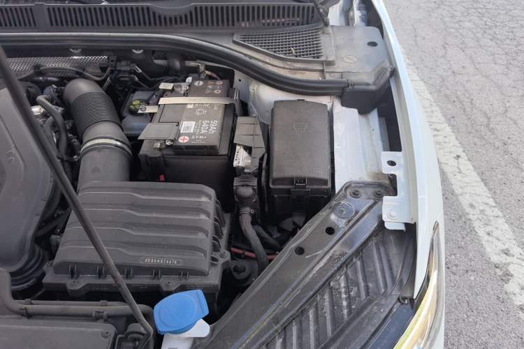 Used Volkswagen Sagitar 2026 Model 30 Million Units Selected 300TSI DSG Surpassing Edition Engine Bay Left