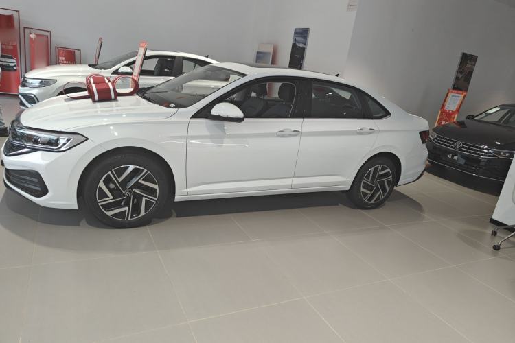 Used Volkswagen Sagitar 2026 Model 30 Million Units Selected 300TSI DSG Surpassing Edition Exterior 2
