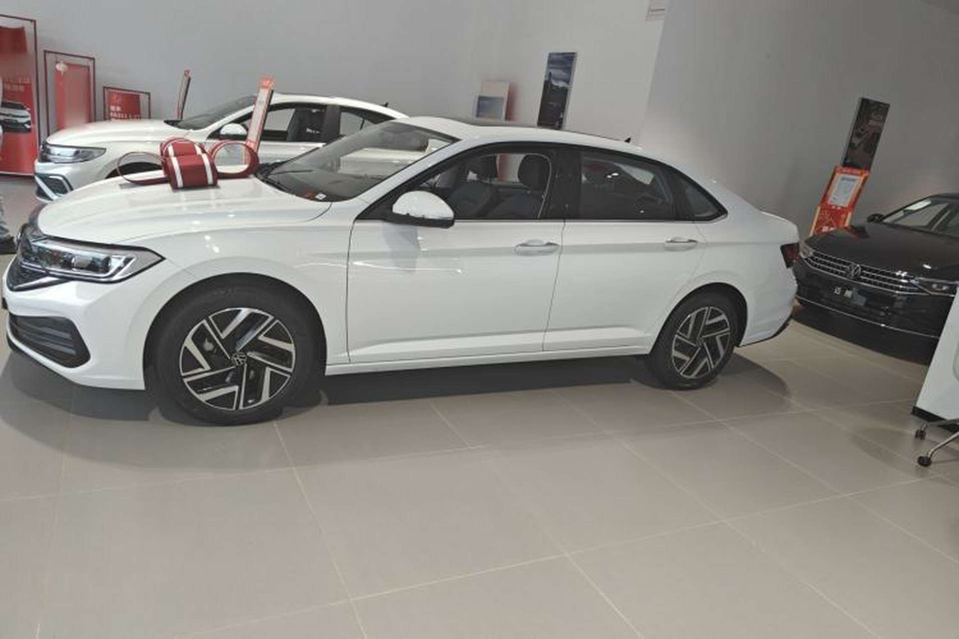 Used Volkswagen Sagitar 2026 Model 30 Million Units Selected 300TSI DSG Surpassing Edition Exterior 2