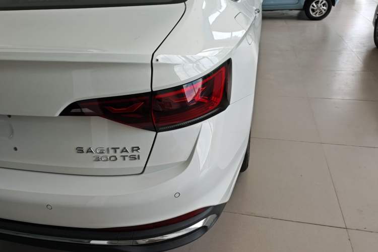 Used Volkswagen Sagitar 2026 Model 30 Million Units Selected 300TSI DSG Surpassing Edition Exterior 3