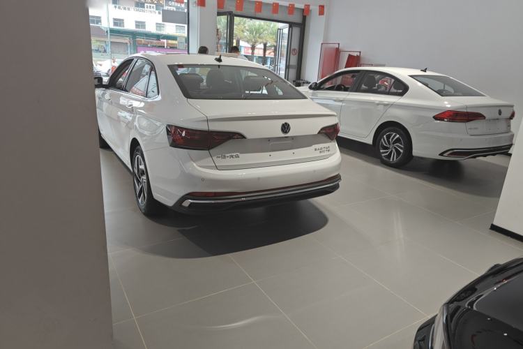 Used Volkswagen Sagitar 2026 Model 30 Million Units Selected 300TSI DSG Surpassing Edition Exterior 4