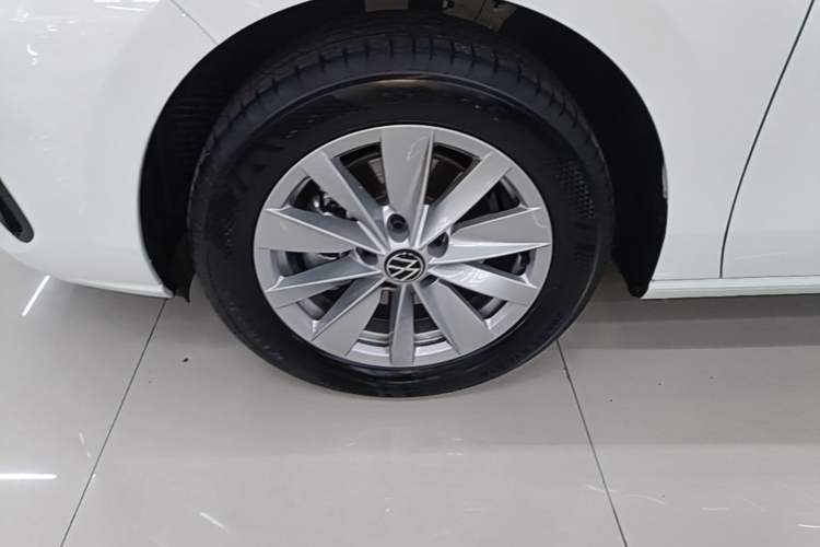 Used Volkswagen Sagitar 2026 Model S 1.5L Elite Edition Exterior 4
