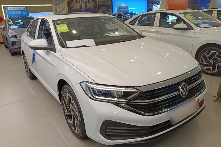 Used Volkswagen Sagitar 2026 Model 30 Million Units Selected 300TSI DSG Surpassing Edition Front Right 45 Deg