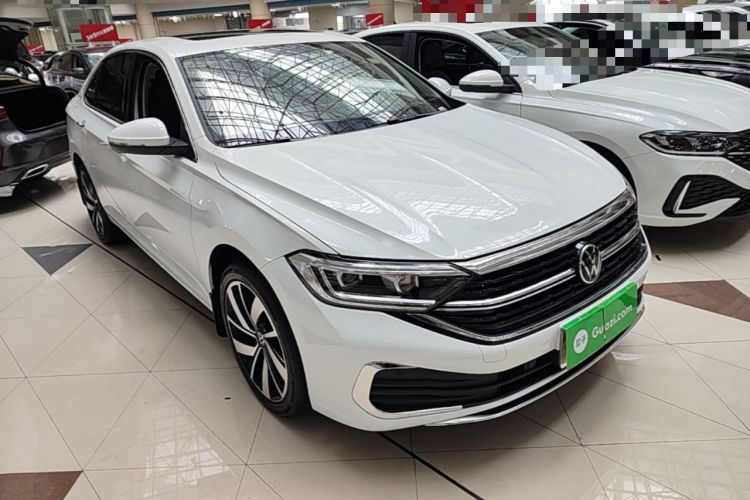 Used Volkswagen Sagitar 2026 Model 30 Million Units Selected 300TSI DSG Surpassing Edition Front Right 45 Deg