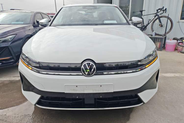Used Volkswagen Sagitar 2026 Model L 300TSI DSG Elite Version Front