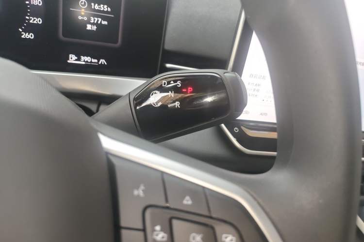 Used Volkswagen Sagitar 2026 Model L 300TSI DSG Fashion Version Gear Lever