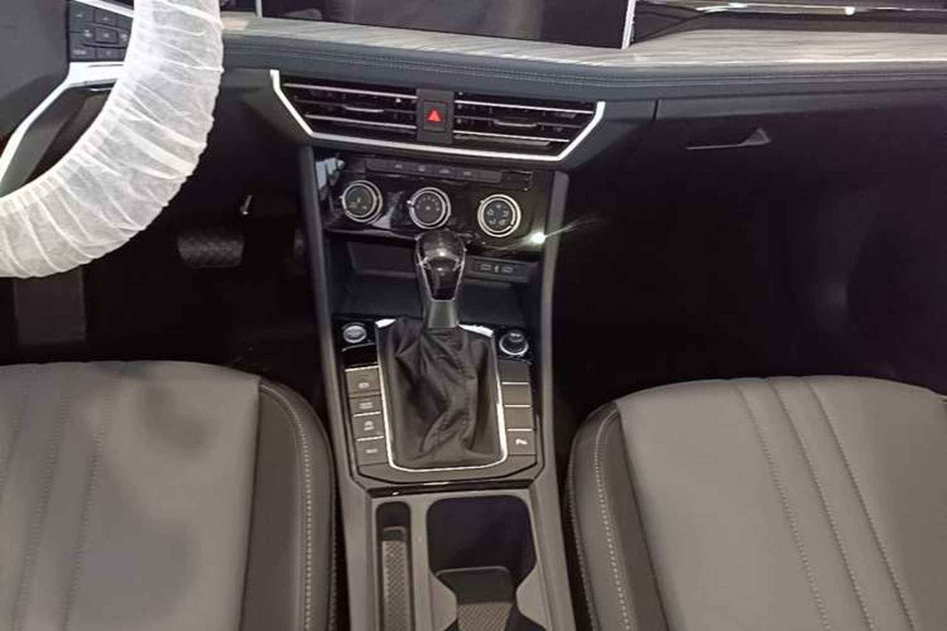 Used Volkswagen Sagitar 2026 Model 30 Million Units Selected 300TSI DSG Surpassing Edition Gear Lever