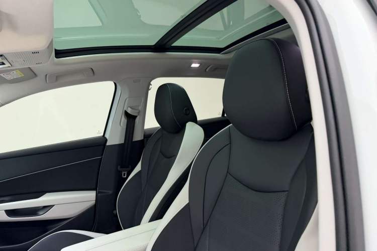 Used Volkswagen Sagitar 2026 Model L 300TSI DSG Elite Version Headliner