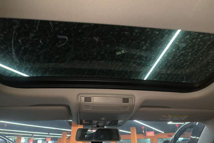 Used Volkswagen Sagitar 2026 Model 30 Million Units Selected 300TSI DSG Surpassing Edition Headliner