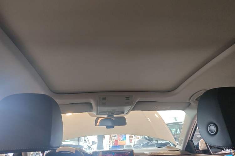 Used Volkswagen Sagitar 2026 Model 30 Million Units Selected 300TSI DSG Surpassing Edition Headliner
