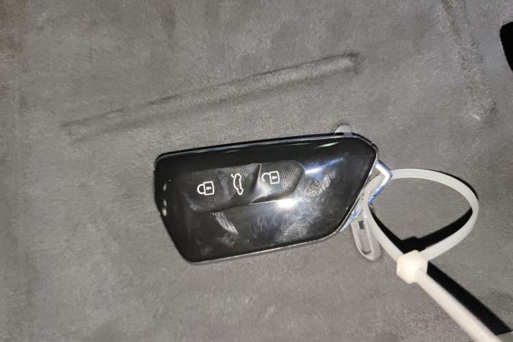 Used Volkswagen Sagitar 2026 Model L 300TSI DSG Luxury Version Interior 1